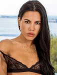 Southeastern Apolina MV5BMDdkMTQ4ZTYtMTk3Ny00NWRlLWI1ZDItYzkzMDQyYzRkNWZhXkEyXkFqcGdeQXVyMzM4M...jpg