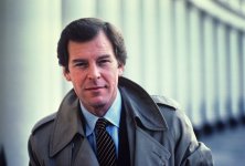 Young_Peter_Jennings.jpg