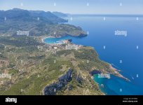la-costa-noroeste-de-mallorca-port-de-soller-ciudad-y-sur-de-sierra-de-tramuntana-vista-aerea-...jpg