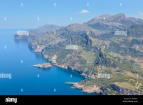 vista-aerea-de-la-costa-noroeste-de-mallorca-y-montanas-de-tramuntana-puig-major-pico-zona-de-...jpg
