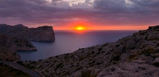 cap-formentor-img01[1].jpg