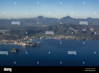 coastal-landscape-aerial-view-on-a-sunny-afternoon-in-palma-bay-mallorca-spain-RB3NGR[1].jpg