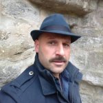 chapeau moustache.jpg