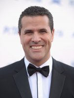 Marco-Antonio-Regil (1).jpg