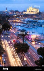 long-exposure-of-palma-de-mallorca-avenue-at-sunset-with-cathedral-E0TFMD[1].jpg