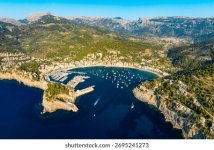port-de-soller-mallorca-balearic-260nw-2695241273[1].jpg