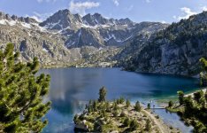 estany-sant-mauirici-parque-nacional-aiguestortes[1].jpg