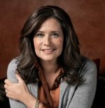 lorraine-bracco.jpg
