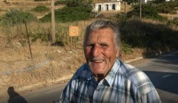 Ikaria_90_plus_resident_credit_GR.jpg