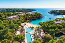 PMI_84661_Ikos_Porto_Petro_1222_04[1].jpg
